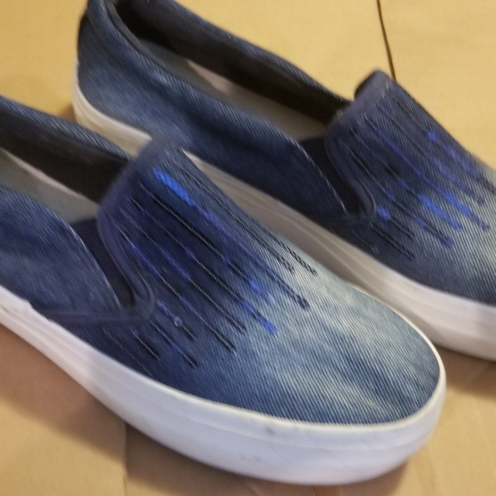 Shoes - Picture 1 of 3